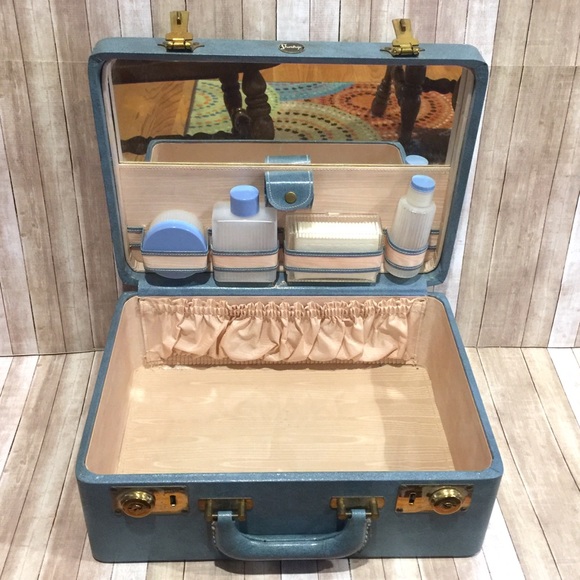 Vintage Handbags - Shortrip Vanity 1950s Train Case Blue Vintage USA
